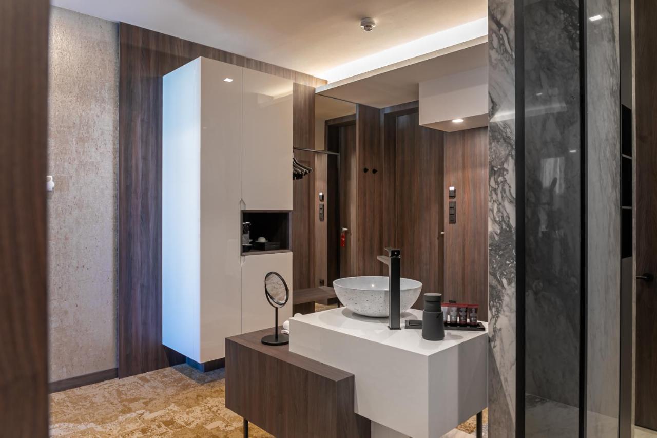 Theatre Hotel Оломоуц Екстериор снимка
