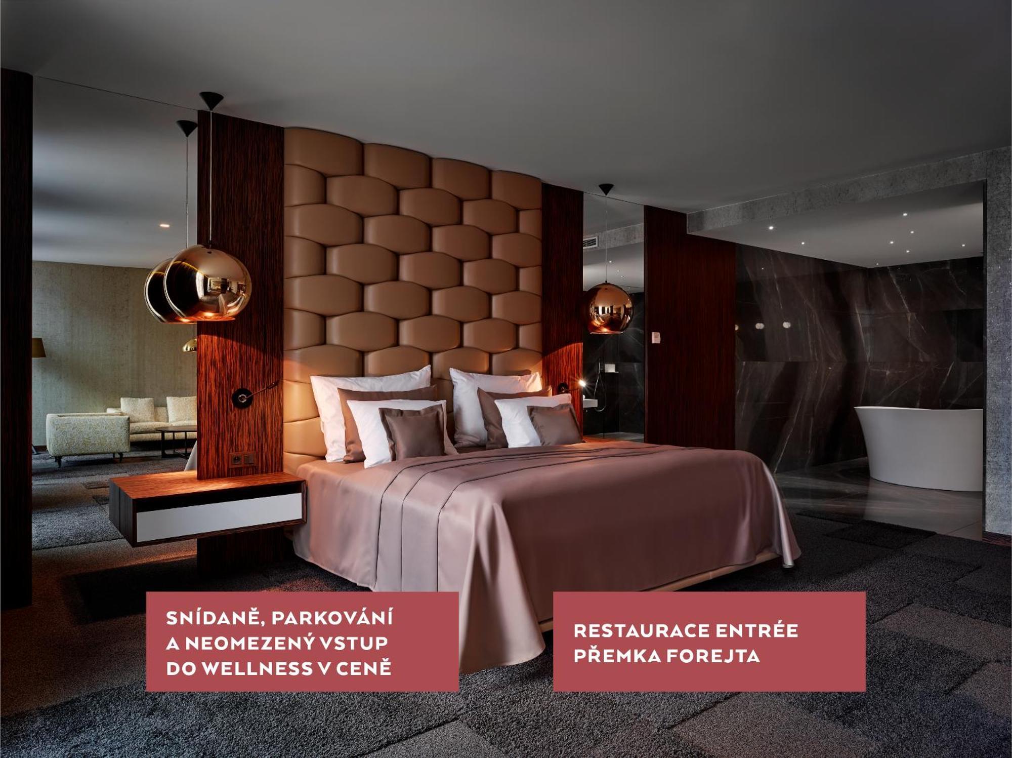 Theatre Hotel Оломоуц Екстериор снимка